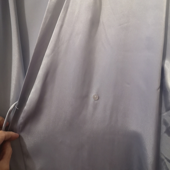 3/$20 Jones New York robe - Picture 7 of 14